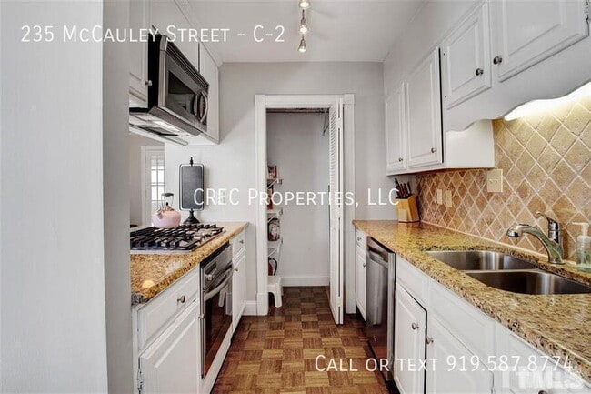 Building Photo - 235 McCauley St