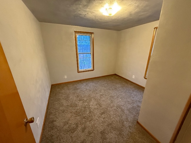 Building Photo - 109 College Ave