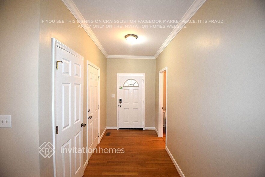 Building Photo - 912 Siena Dr
