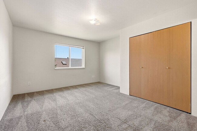 Building Photo - 3442abcd