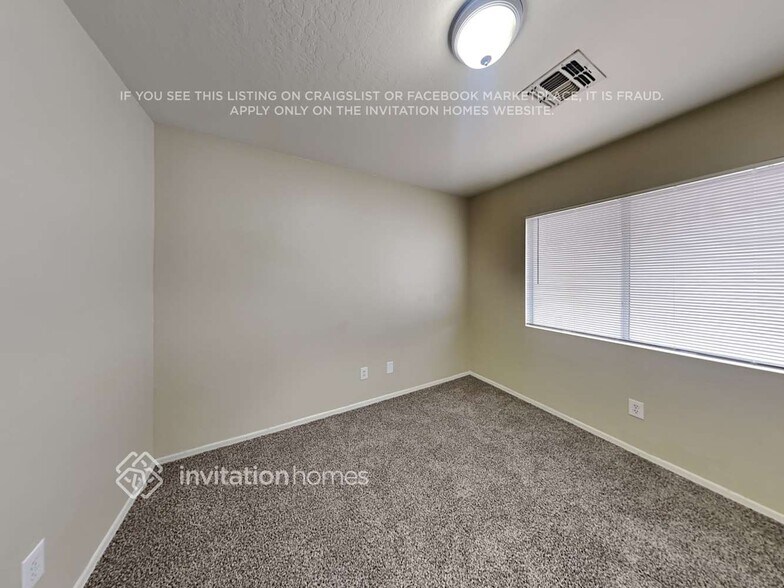 Building Photo - 6045 W Southgate Ave