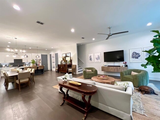 Building Photo - 1543 Pine St