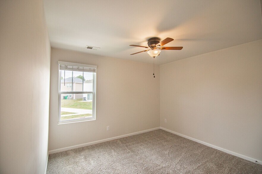 Building Photo - 1148 Harland St