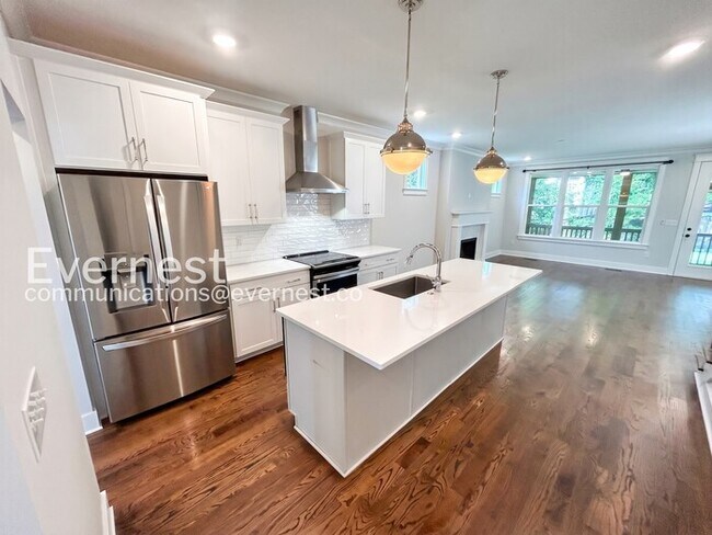 Building Photo - Spacious 3-Bedroom Home in a Family-Friendly Community / Pet Friendly / Available Now!/