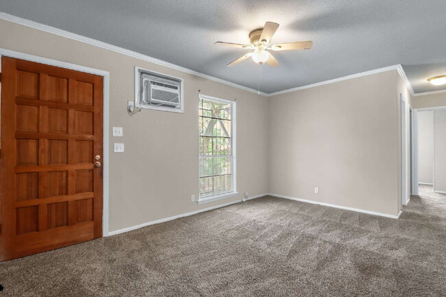 Building Photo - 4602 Centralia Dr
