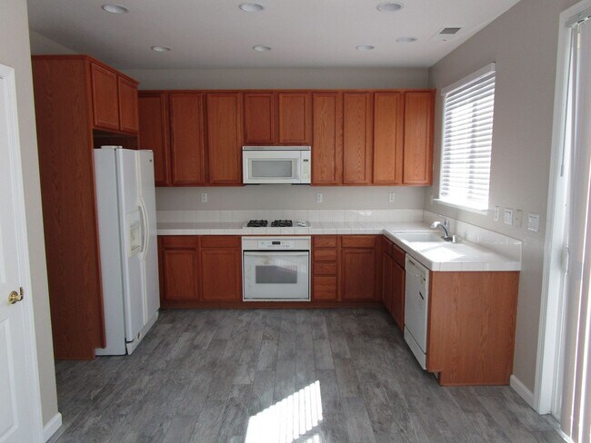 Building Photo - 553 Refosco Ct