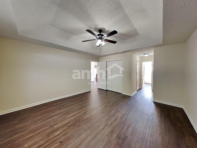 Building Photo - 2952 Majestic Oaks Ln