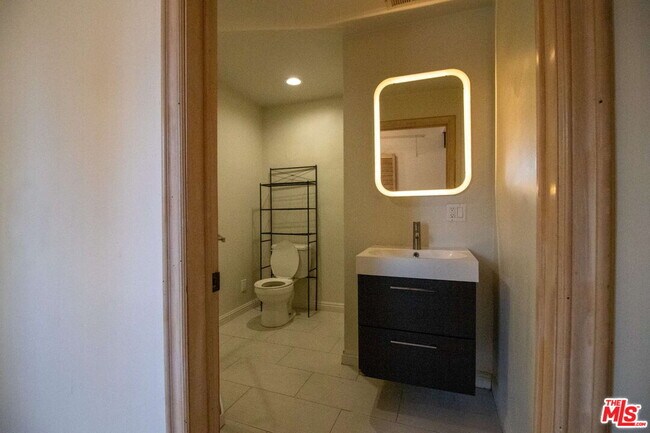 Building Photo - 11619 Lerdo Ave