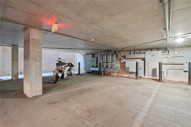 Building Photo - 870 Inman Vlg Pkwy NE