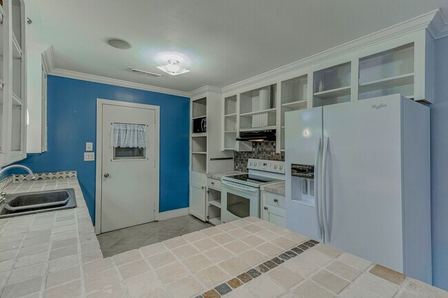 Building Photo - 1452 Birthright St