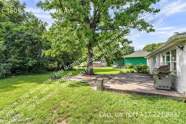 Building Photo - CUTE 2BED/1BATH MIDTOWN HOME - NEAR OAK GR...