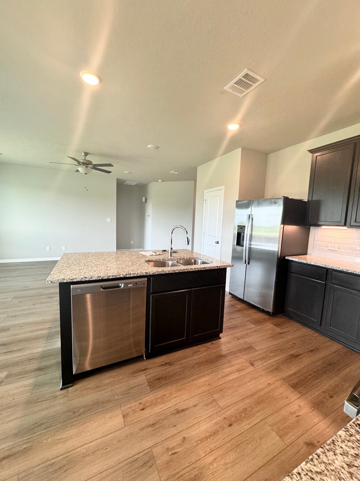 Building Photo - 1308 Kingsgate Dr