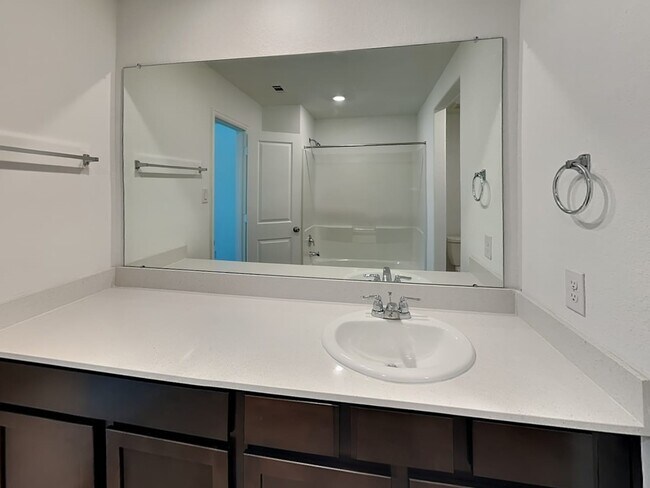 Building Photo - 22264 Stoney Ravine Dr