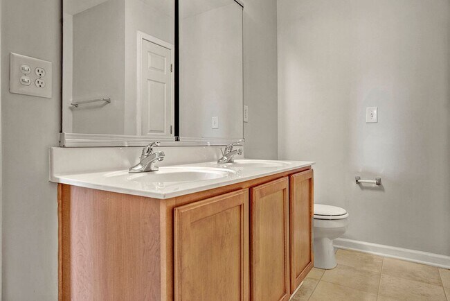 Building Photo - 11701 Coppergate Dr