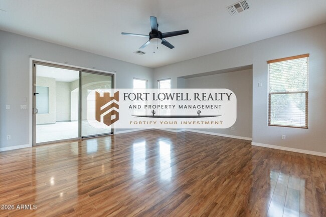 Building Photo - 13354 W San Miguel Ave