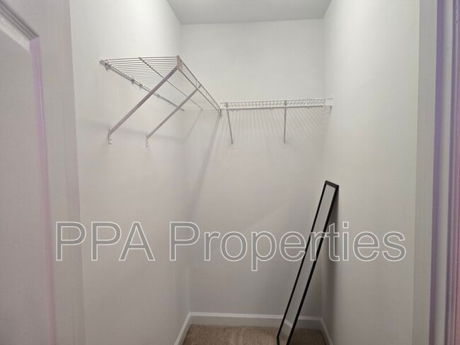 Building Photo - 929 Morreene Rd