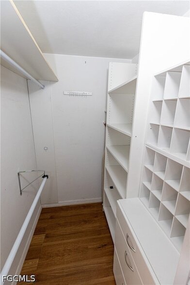 Building Photo - 9411 Old Hickory Cir