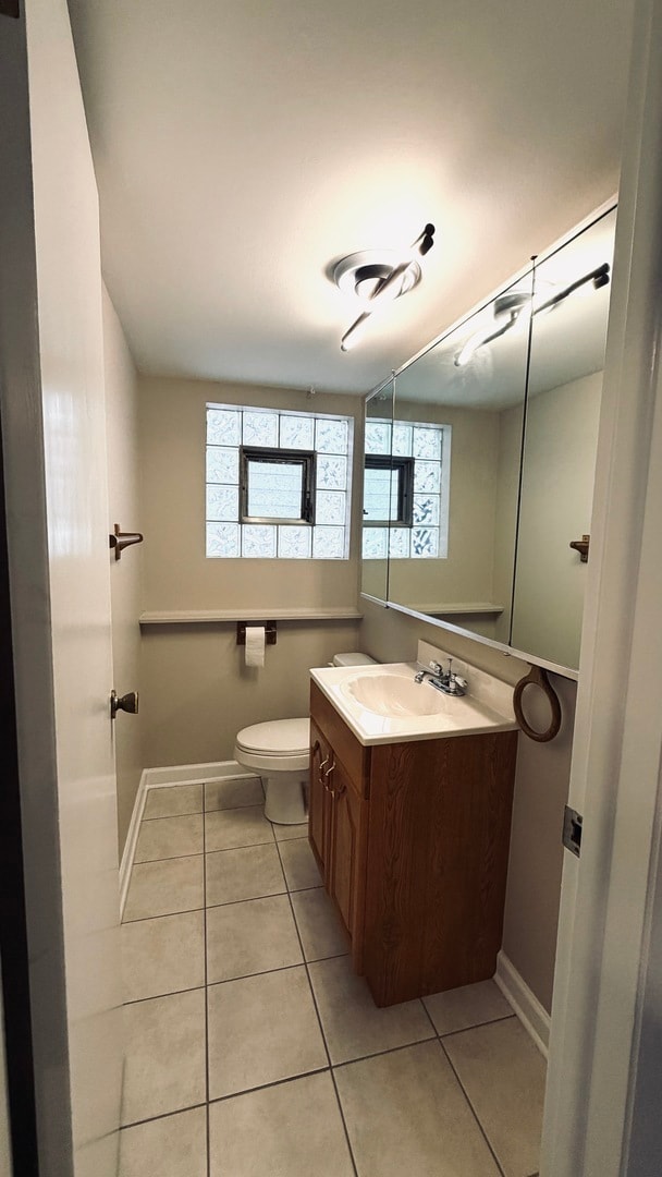 Building Photo - 9323 80th Ct