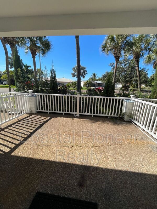 Building Photo - 4250 37th St S