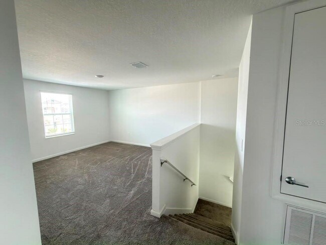 Building Photo - 1062 John Jacob Rd