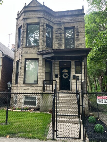 Building Photo - 5834 S Morgan St