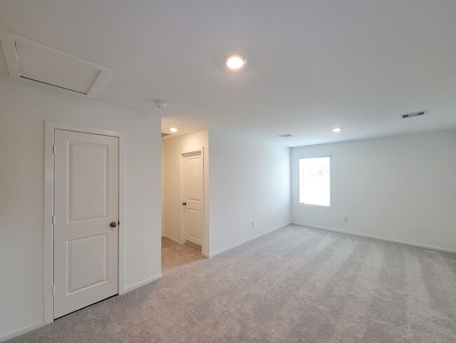 Building Photo - 25588 Rose Creek Dr