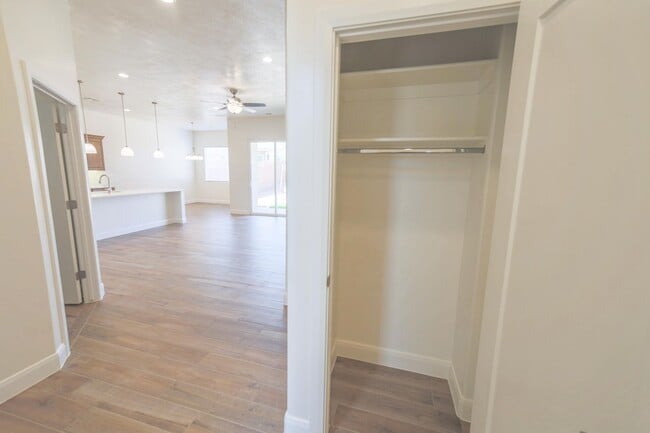 Building Photo - New Townhome in Hurricane