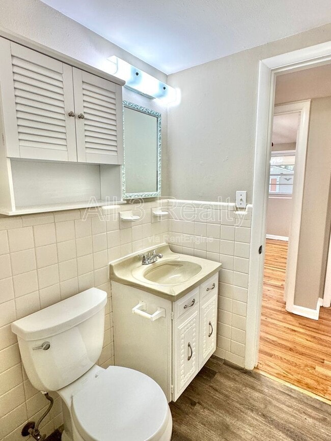 Building Photo - 3600 Nottingham Rd