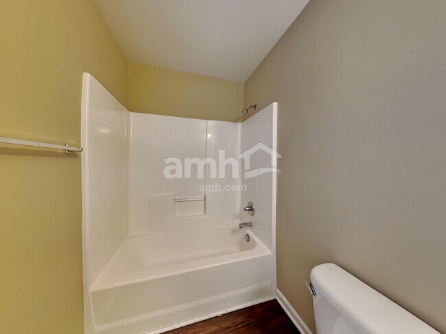 Building Photo - 5137 Brahman Dr