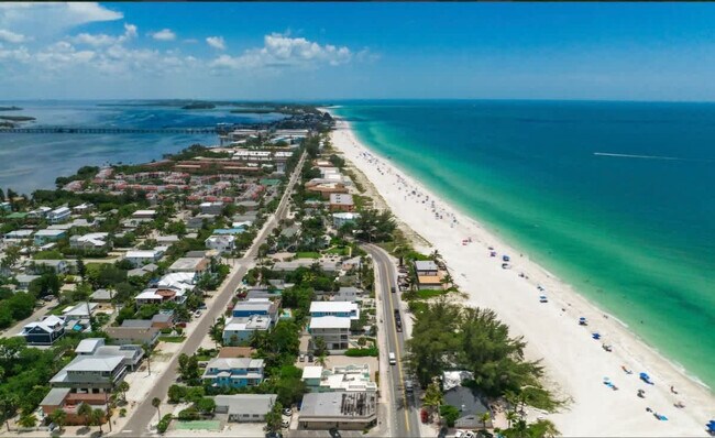 Building Photo - 2411 Avenue C