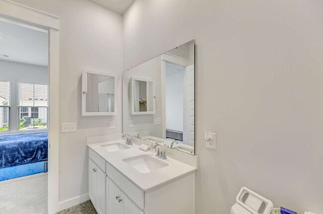 Building Photo - Luxury Villa Living in the Heart of Carnes Crossroads!