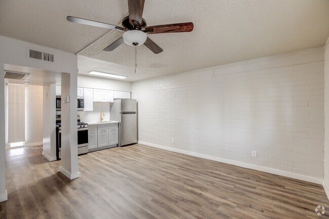 Studio, 1BA - 336 SF - Elton Apartments