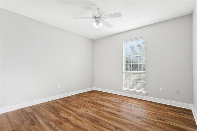 Building Photo - 158 Woodruff Dr