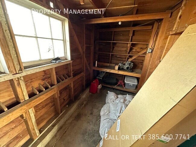 Building Photo - 2577 S 700 E