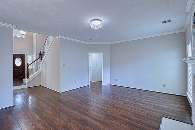 Building Photo - 427 Birch Hill Dr