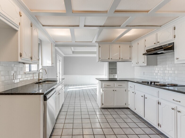 Building Photo - 509 Bluegrass Ln