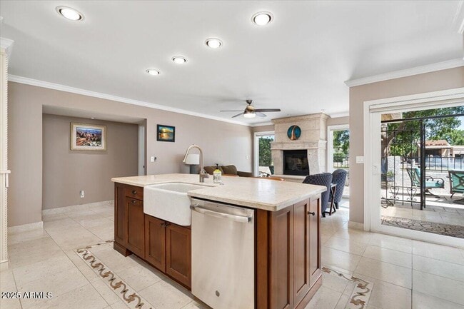 Building Photo - 8207 E Del Cuarzo Dr