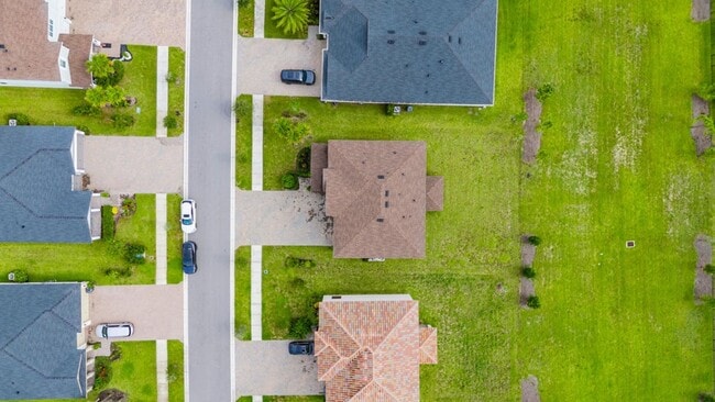 Building Photo - 1120 Haywagon Trl