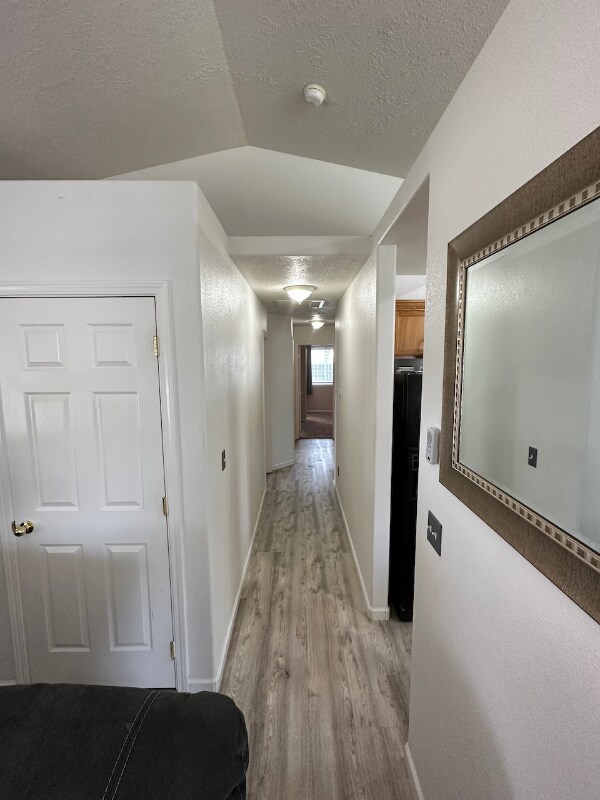 Building Photo - 270 E 15th N St