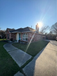 Building Photo - 30551 Oak Crest Rd