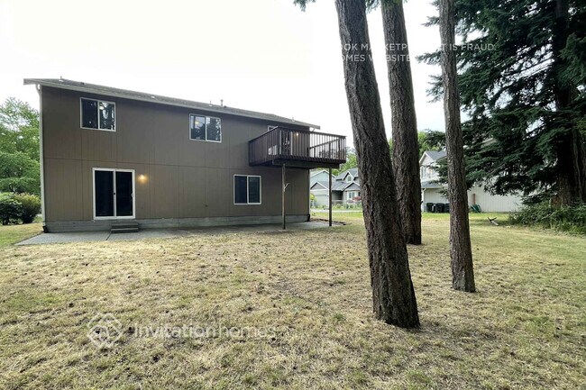 Building Photo - 17407 17th Ave E