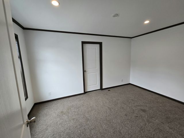 Building Photo - 365 Brutus Dr