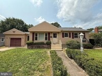 Building Photo - 1236 Oak Ln