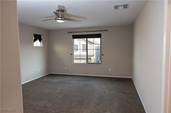 Building Photo - 10561 Sariah Skye Ave