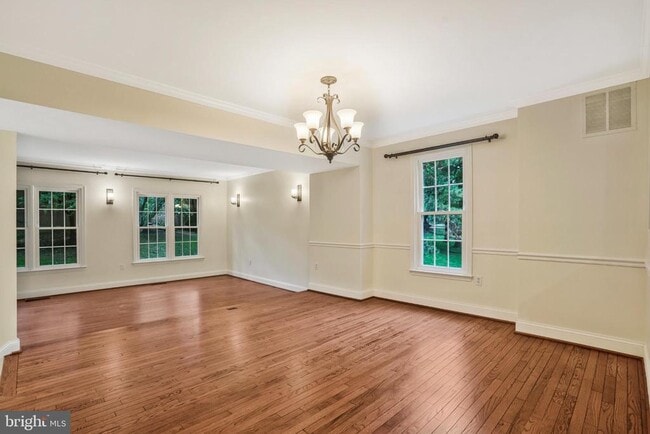 Building Photo - 14 S Manchester St