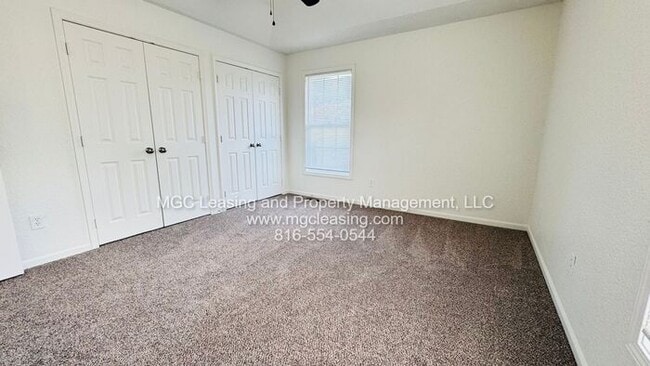 Building Photo - Creekwood Park Townhomes: 3 bedroom Duplex with unique floor plan for rent in the Northland