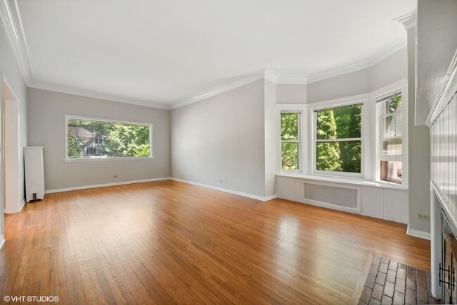 Building Photo - 1029 Linden Ave