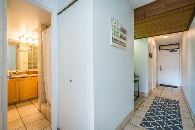 Building Photo - 2695 S Kihei Rd