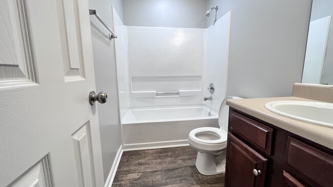 Building Photo - 7735 Country Pass