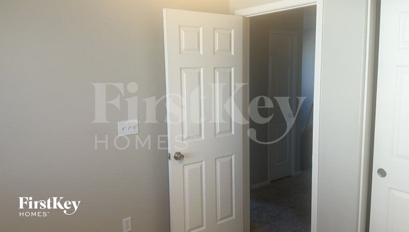 Building Photo - 9350 Boulder Opal Ave